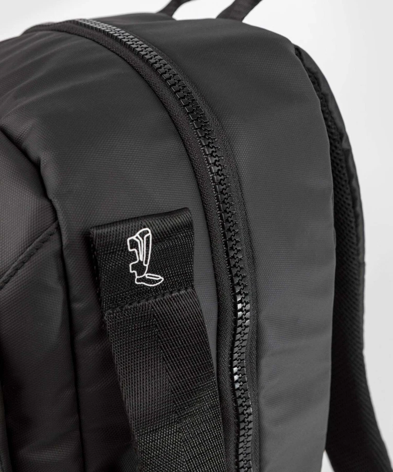 Рюкзак Venum Evo 2 Xtrem Backpack - Black/Grey VEN05152-109