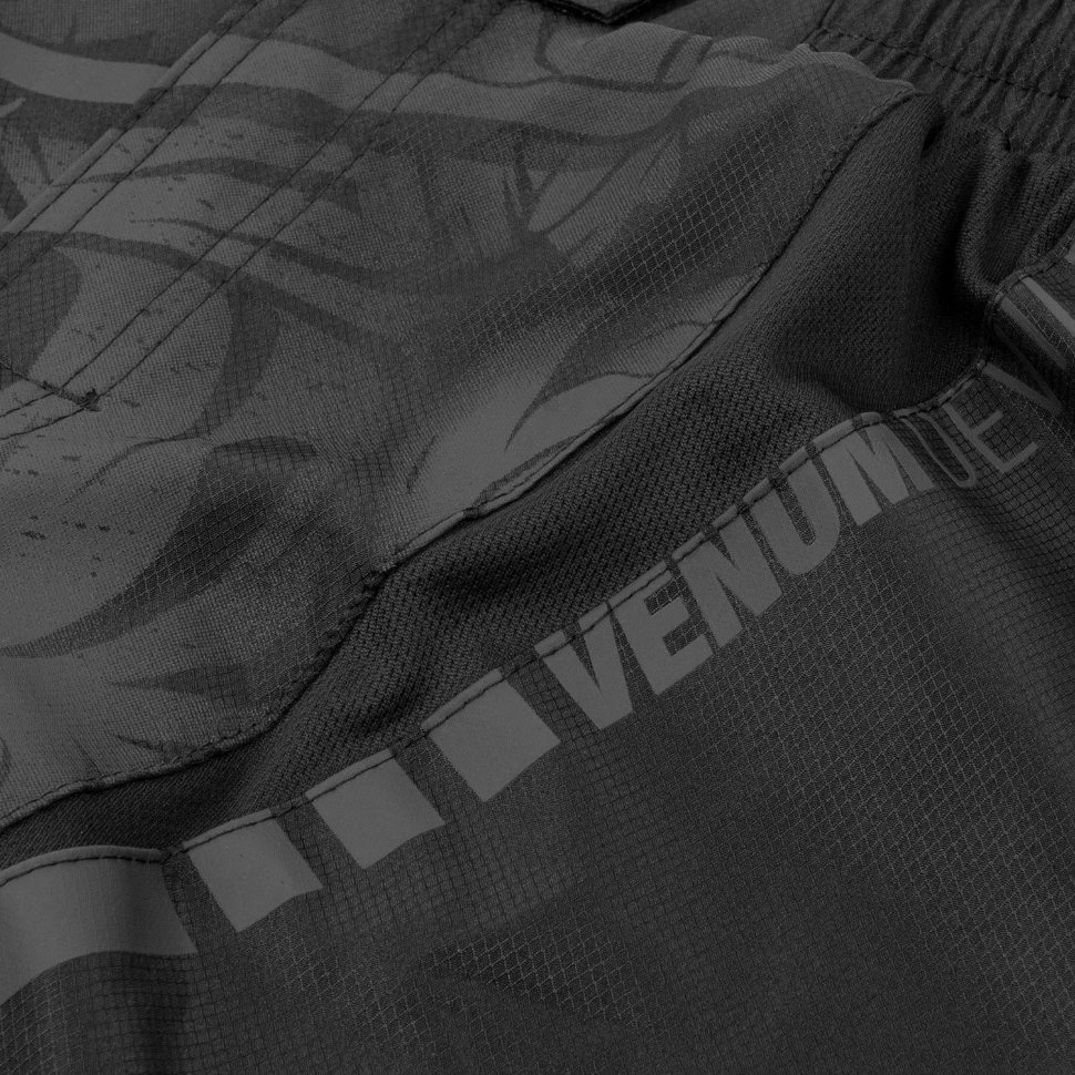 Шорты ММА Venum Devil Black/Black 02929