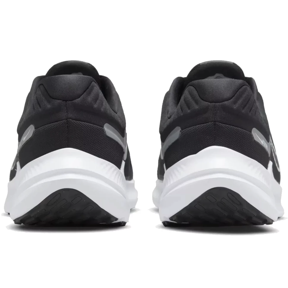 Кроссовки Nike Quest 5 DD0204-001