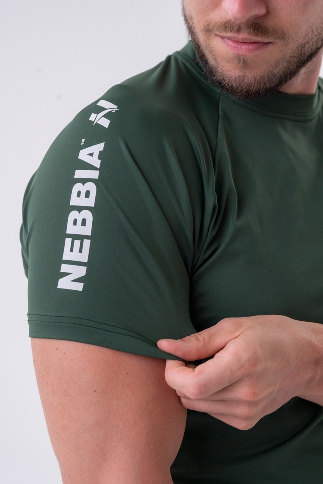 Футболка Nebbia Sporty Fit T-shirt “Essentials” 326 D.green