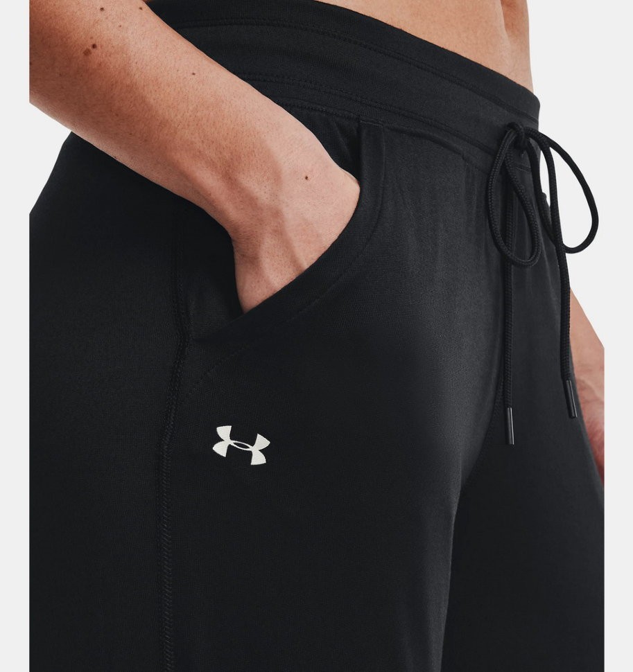 Капри Under Armour TECH CAPRI 1351100-001