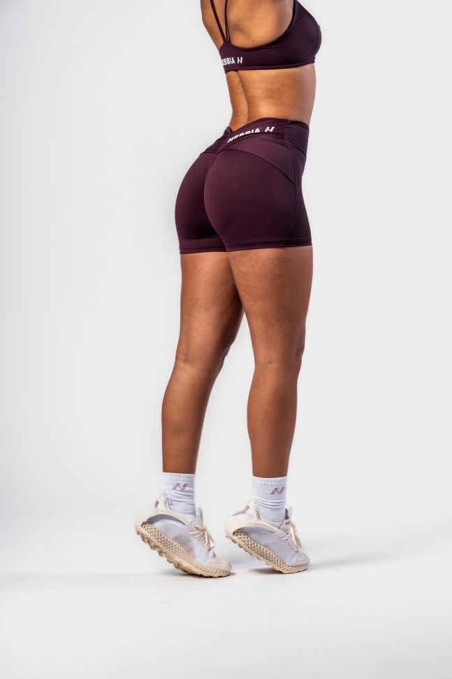 Шорты Nebbia V-shaping Belt Shorts STRONG BEAUTY 428 Red