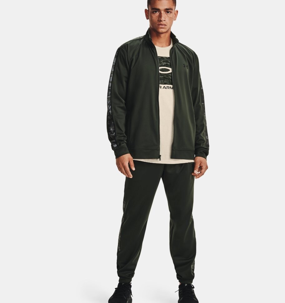 Футболка Under Armour UA ABC CAMO BOXED LOGO SS 1361673-110