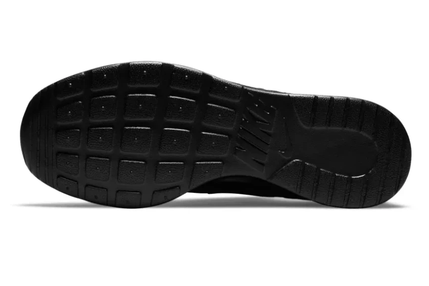 Кроссовки Nike Tanjun DJ6257-002