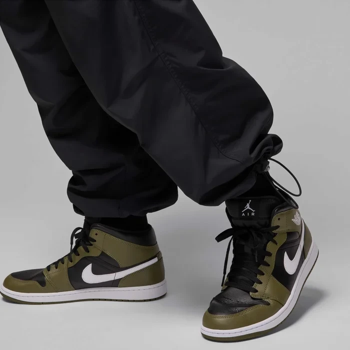 Брюки Nike Jordan ESS STMT WVN PANT FV7306-010