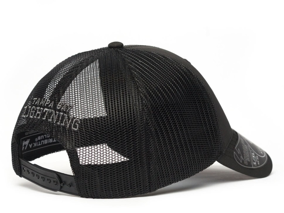 Бейсболка ATRIBUTIKA&CLUB Tampa Bay Lightning, черн. 31741