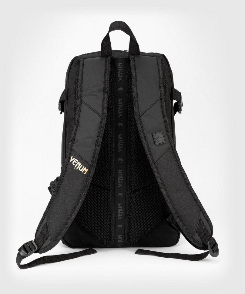 Рюкзак Venum Challenger Pro Evo Black/Gold 00637