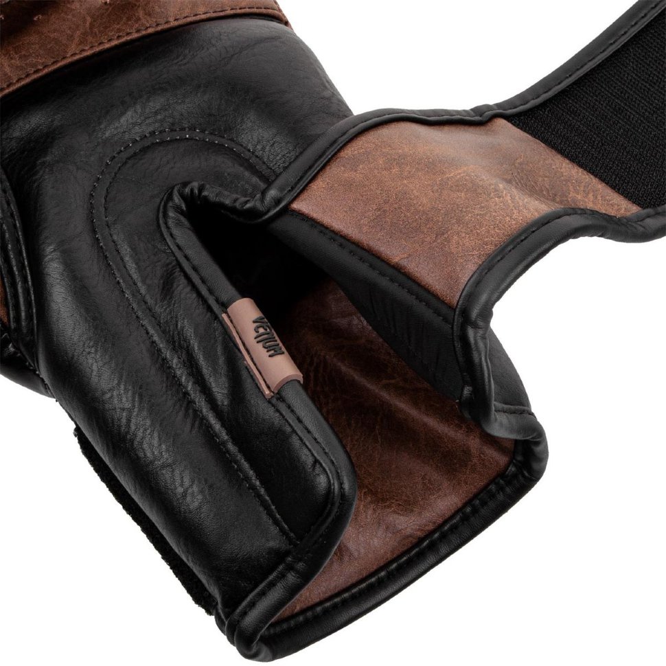 Перчатки боксерские Venum Impact Black/Brown 01427