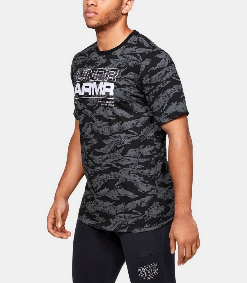 Футболка Under Armour BASELINE TEE- UA BASKETBALL 1351293-001