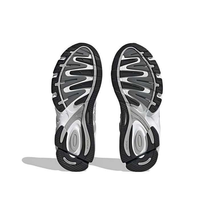 Кроссовки Adidas RESPONSE CL W ID4290