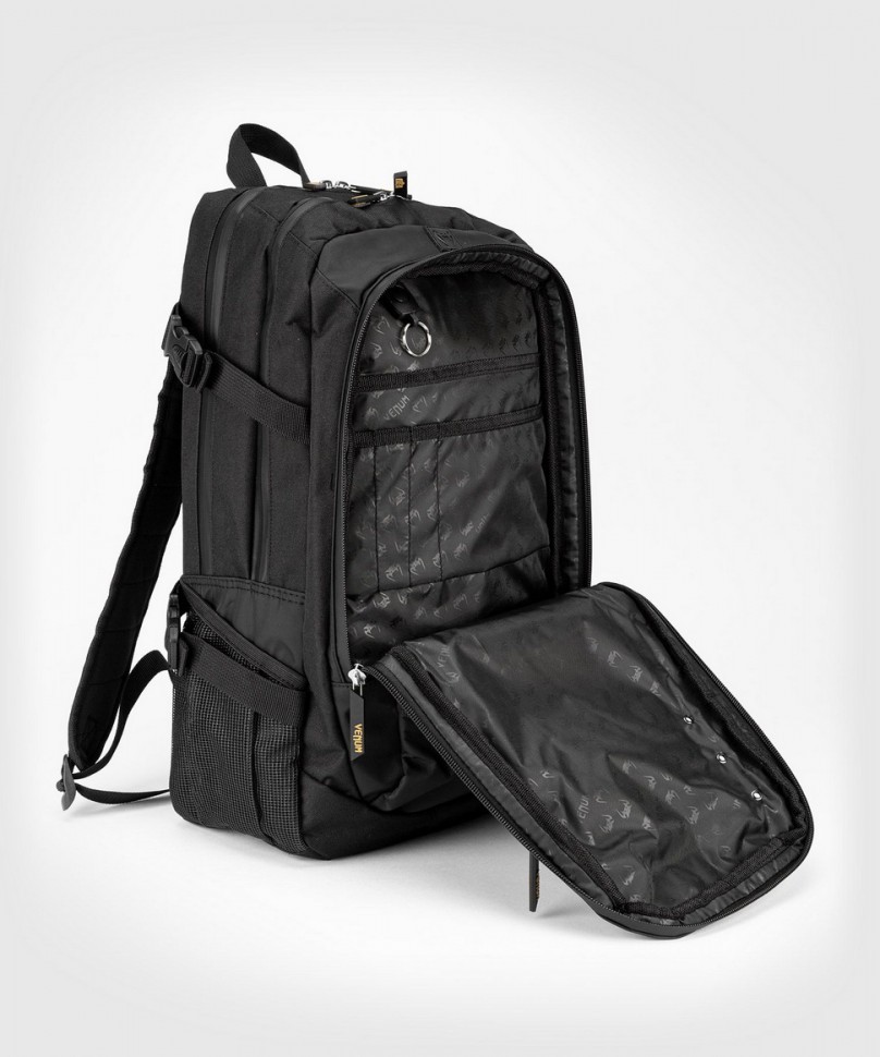 Рюкзак Venum Challenger Pro Evo Black/Gold 00637