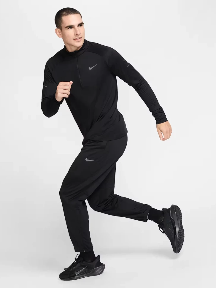 Брюки Nike M NK DF CHALLENGER KNIT PANT HJ3590-010