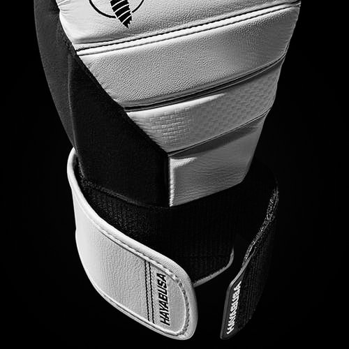 Боксерские перчатки Hayabusa T3 hayboxglove090