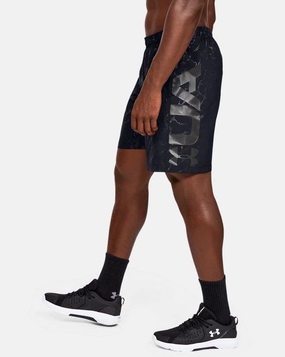Шорты Under Armour Train (GD) Q3 Woven Graphic Emboss Shorts 1351670-001