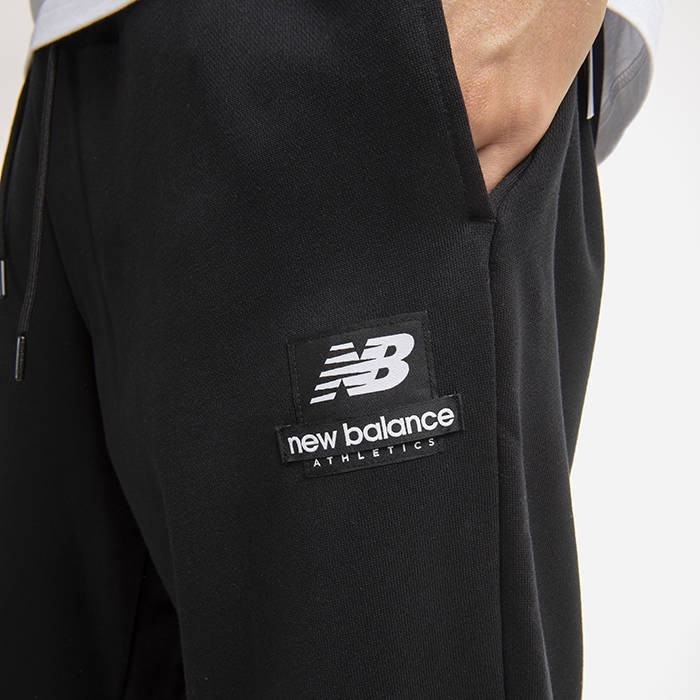 Брюки New Balance MP21550/BK