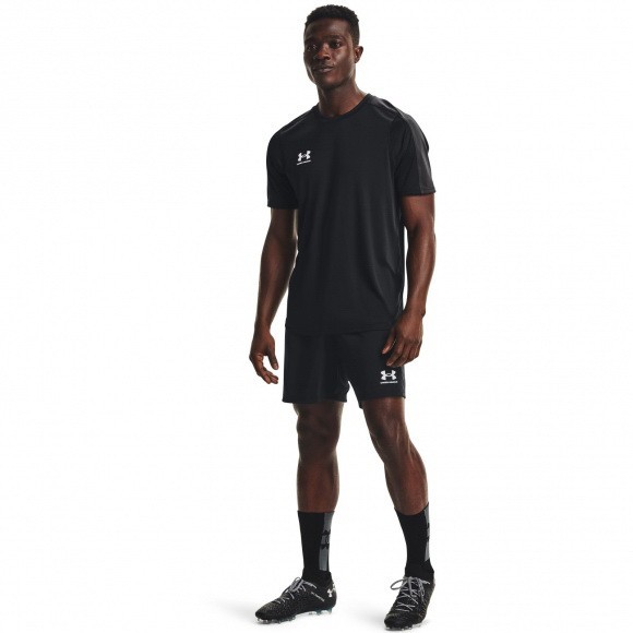 Шорты Under Armour Challenger Knit Short 1365416-001