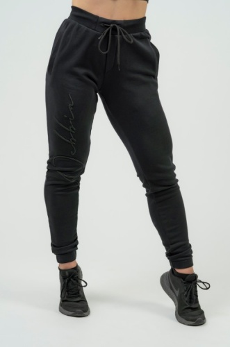 Брюки NEBBIA 846 High-Waist Joggers INTENSE Signature Black