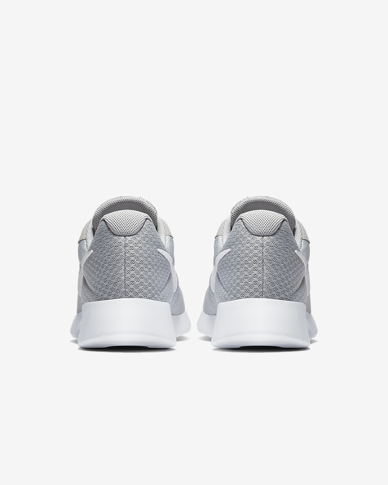 Кроссовки Nike Tanjun 812654-010 SR 812654-010