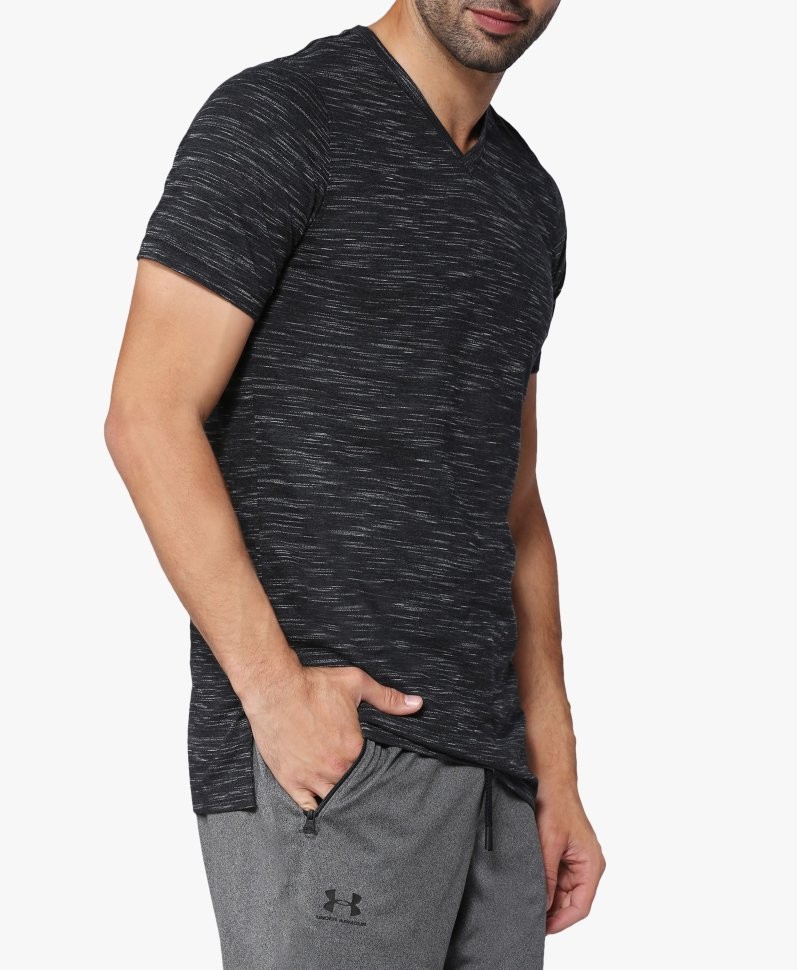 Футболка Under Armour Sportstyle Core V Neck Tee 1306492-001