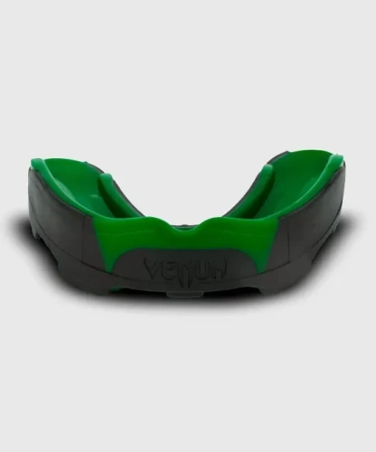 Капа боксерская Venum Predator Mouthguard Black/Green ven0621-102