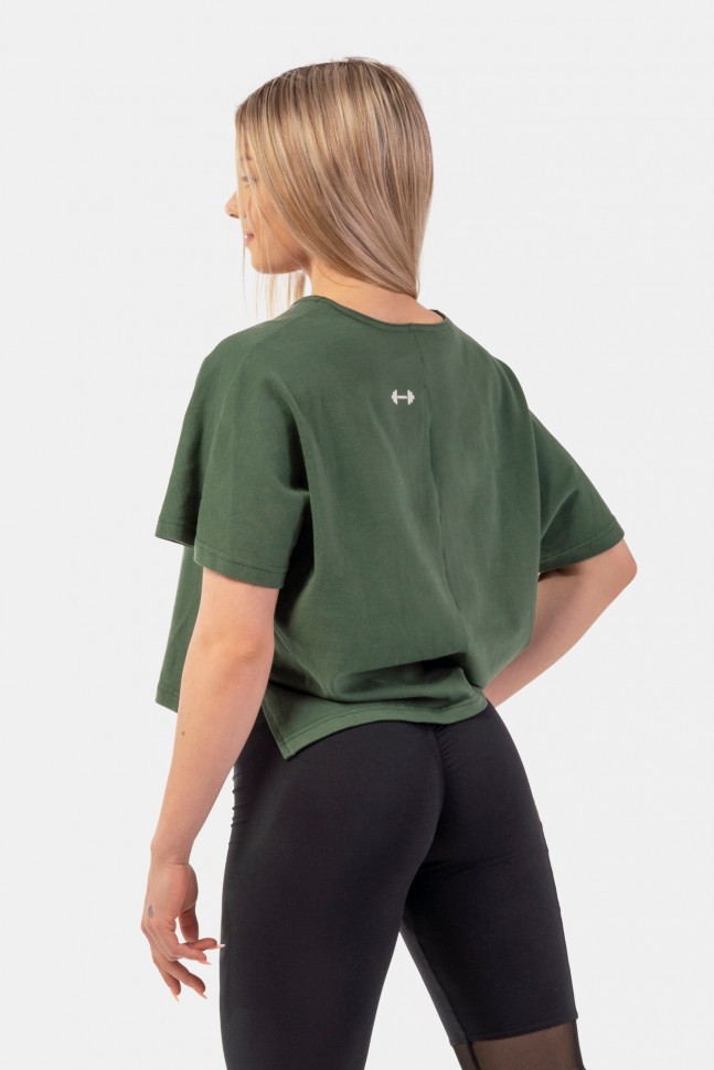 Футболка Nebbia укороченная 417 Loose Fit “The Minimalist” Crop Top Dark green