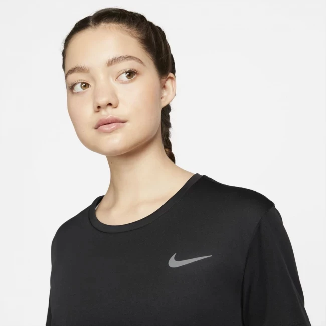 Футболка Nike W NK DF MILER TOP SS NFS DD7904-010