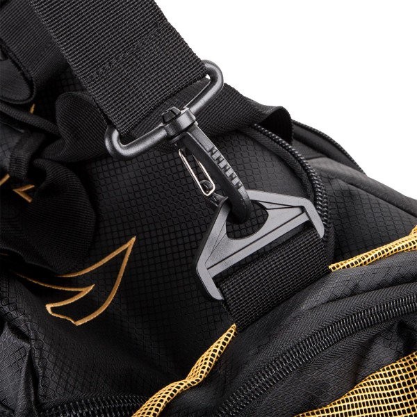 Сумка Venum Trainer Lite Black/Gold 00455