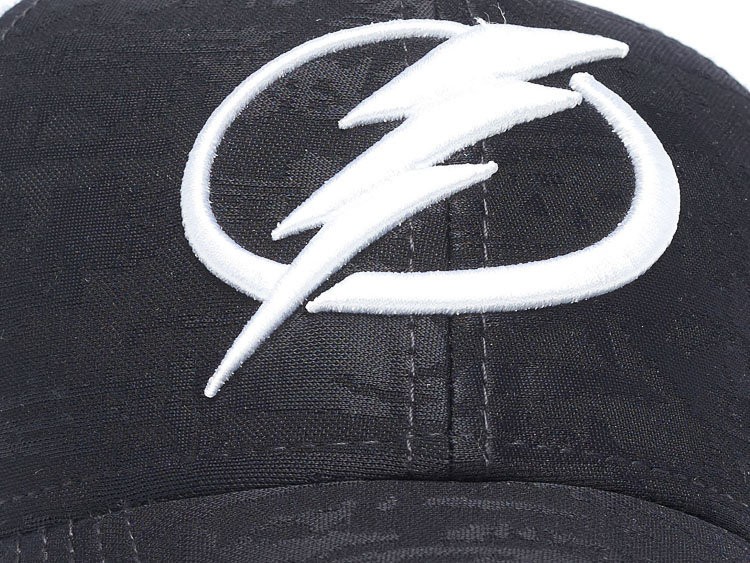 Бейсболка ATRIBUTIKA & CLUB Tampa Bay Lightning, син.-бел. 31054