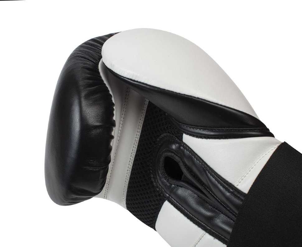 Перчатки боксерские Clinch Punch C131черно-белые