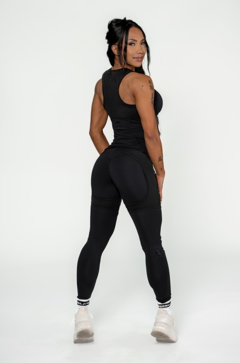 Топ Nebbia 835 Compression Top INTENSE Ultra Black
