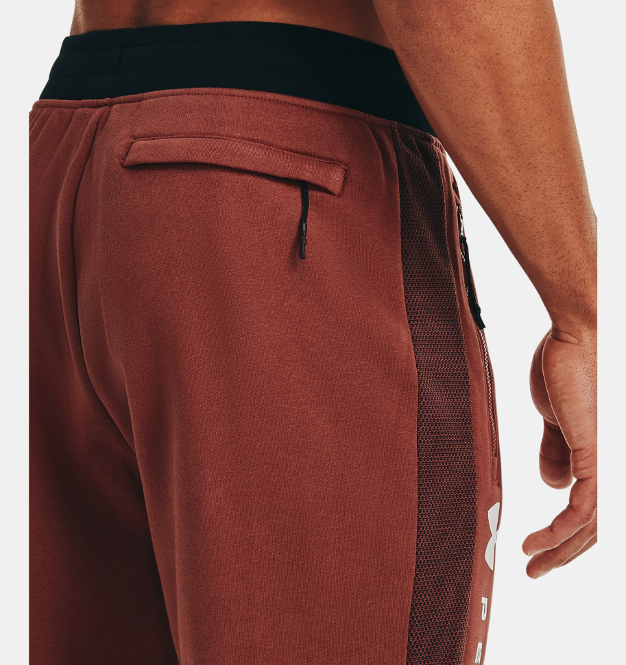 Брюки Under Armour UA Rival Fleece MAX Jogger 1357125-688