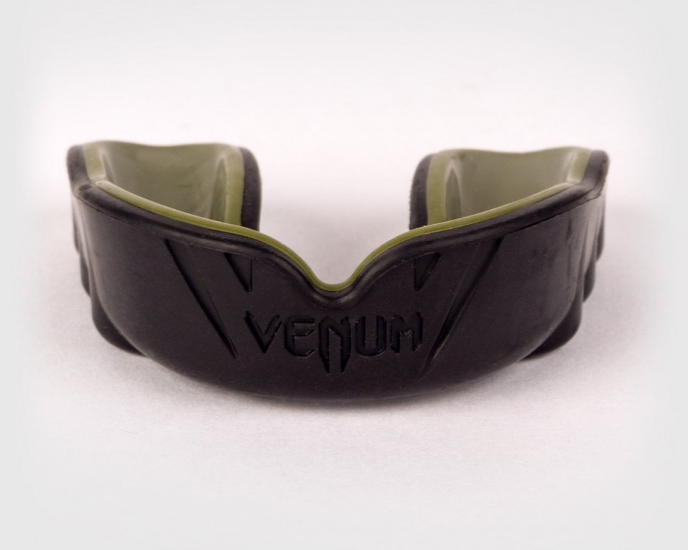 Капа боксерская Venum Challenger Black/Khaki 05743