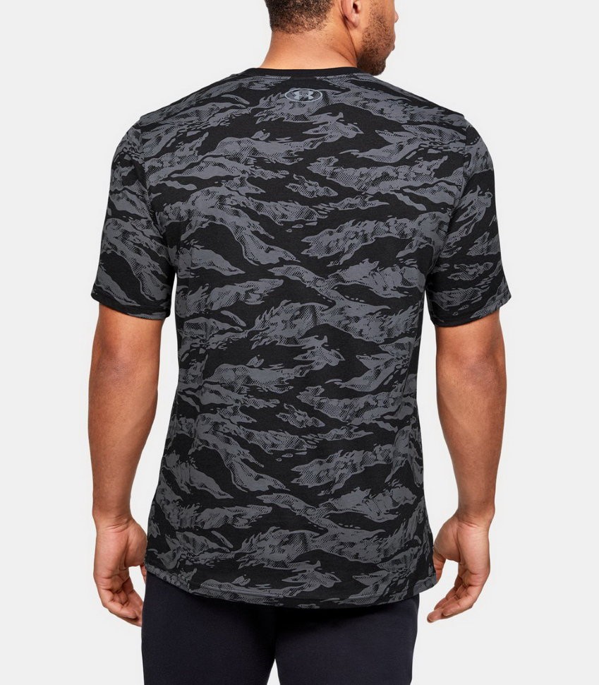 Футболка Under Armour BASELINE TEE- UA BASKETBALL 1351293-001