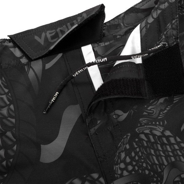 Шорты Venum ММА Dragon's Flight Black/Black 02423