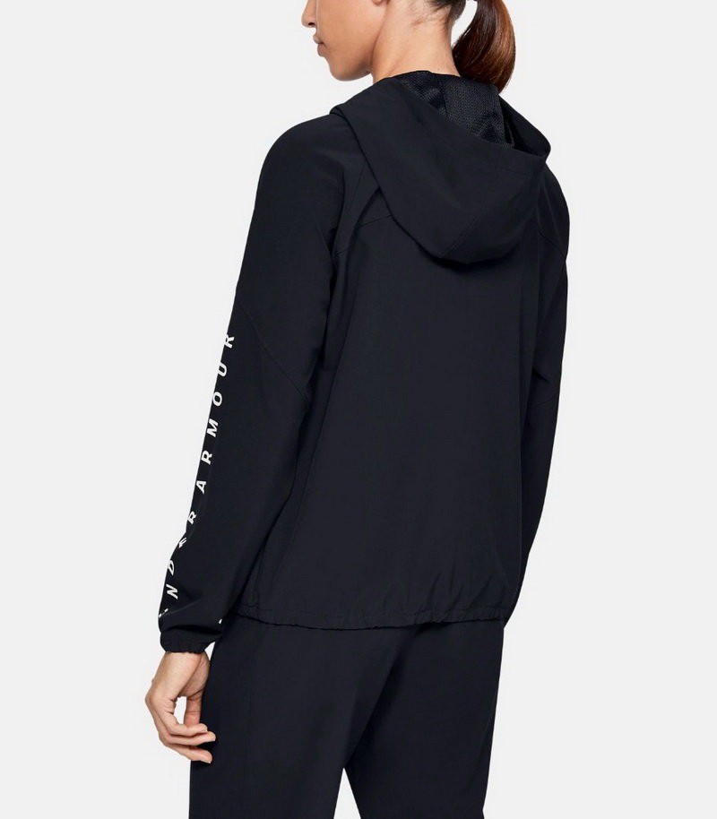 Ветровка Under Armour Woven Hooded Jacket 1351794-001