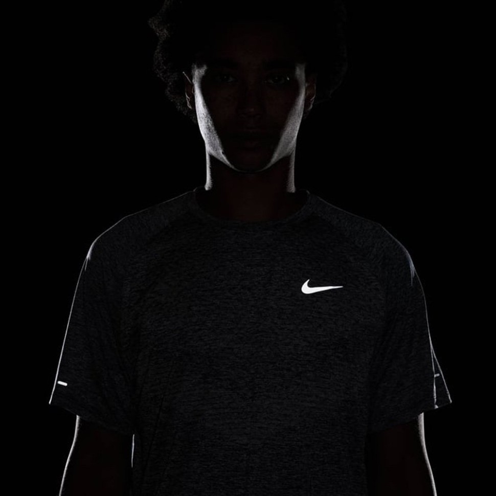 Футболка NIKE M NK DFADV STRIDE SS TOP HV5203-437