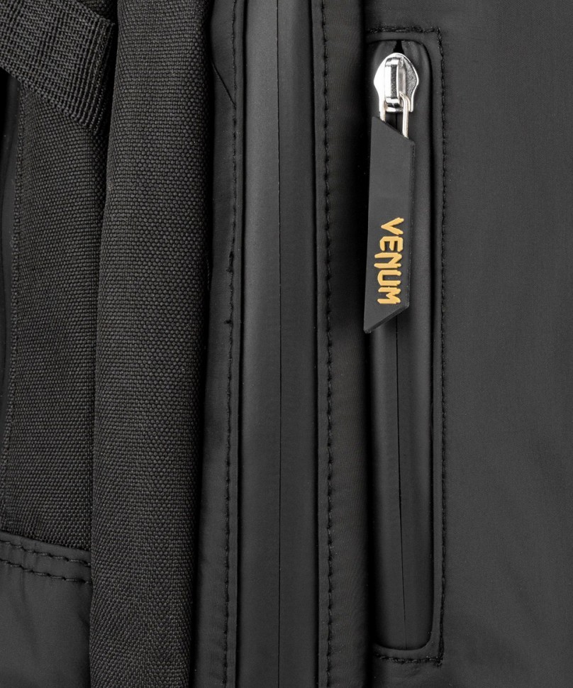 Рюкзак Venum Challenger Pro Evo Black/Gold 00637
