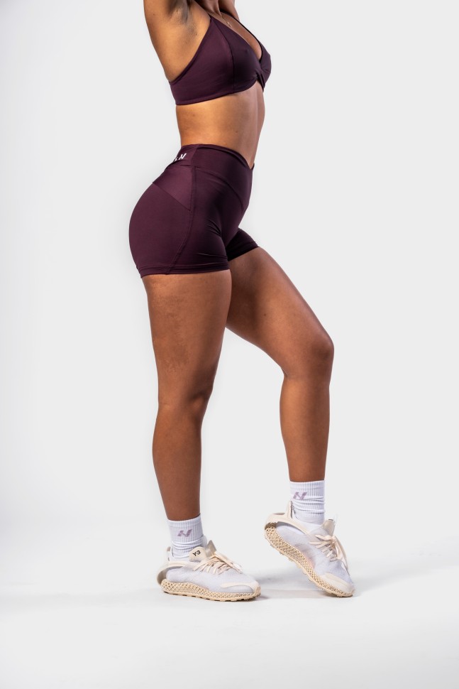 Шорты Nebbia V-shaping Belt Shorts STRONG BEAUTY 428 Red
