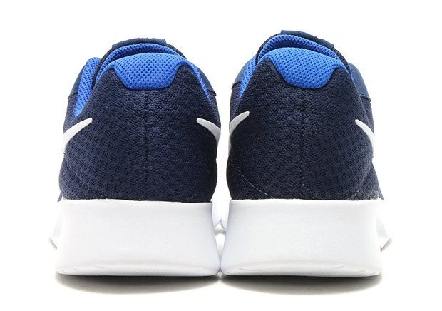 Кроссовки Nike Tanjun 812654-414