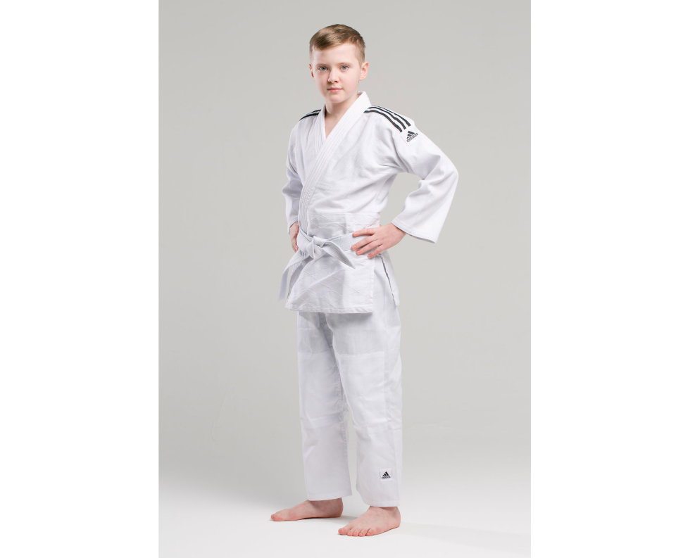 Кимоно для дзюдо с поясом подростковое Club белое с черными полосками J350-BELT