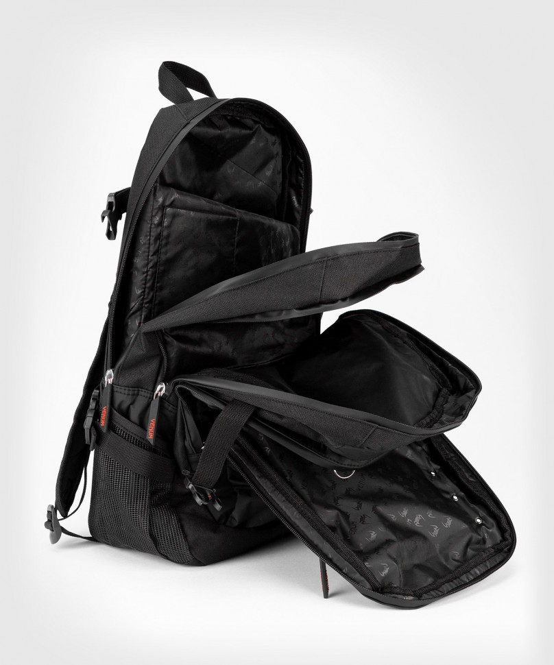 Рюкзак Venum Challenger Pro Evo Black/Red 00691