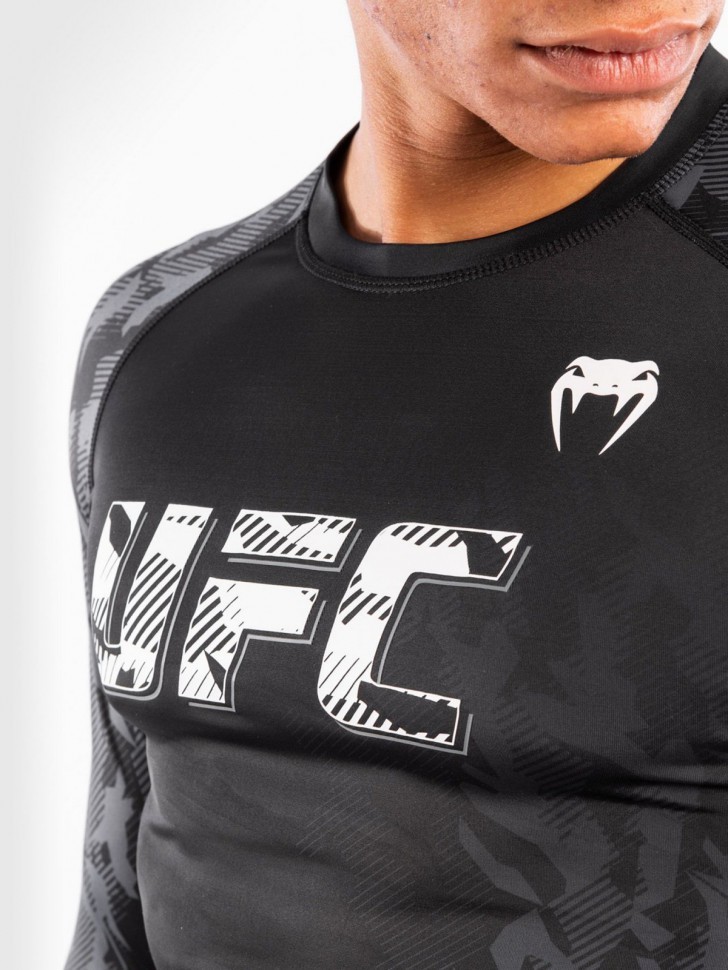 Рашгард UFC Venum Fight Week Black 04559