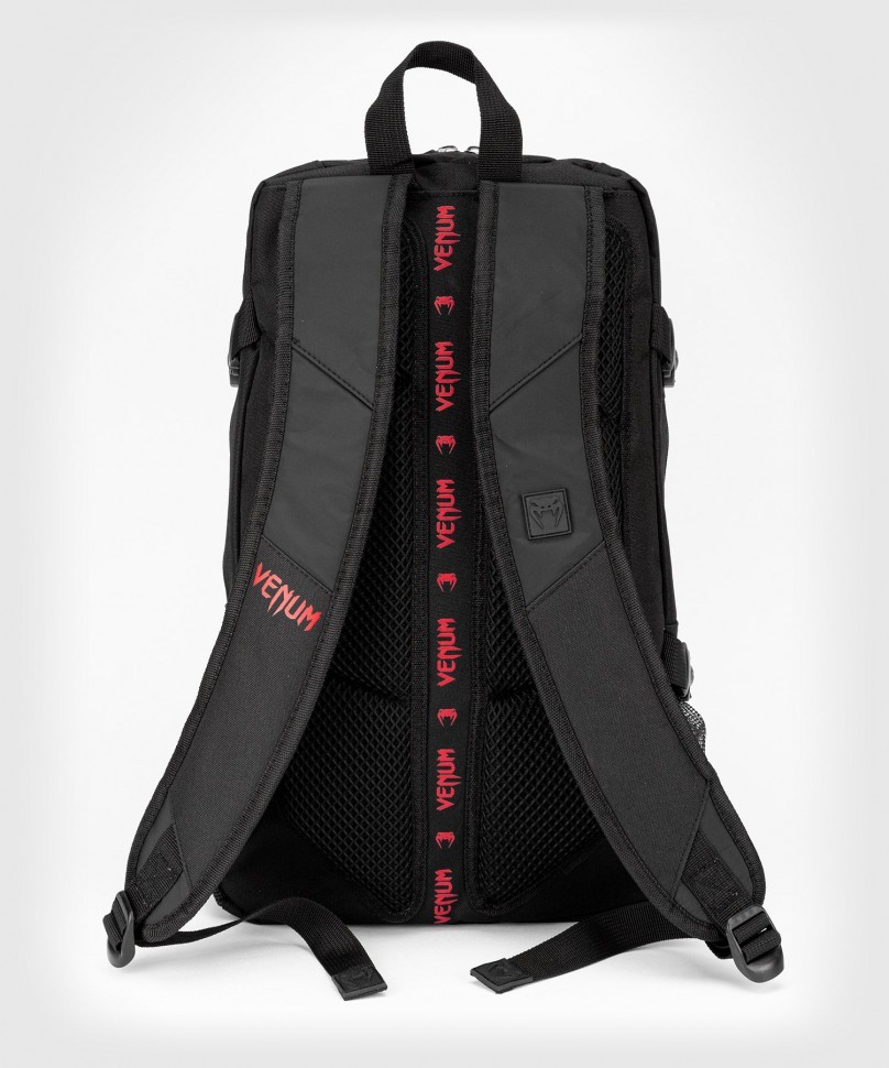Рюкзак Venum Challenger Pro Evo Black/Red 00691