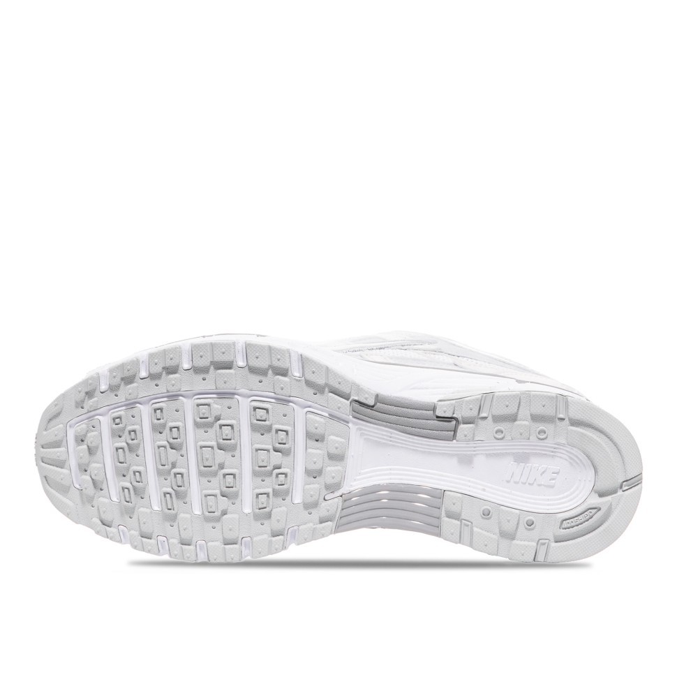 Кроссовки Nike WMNS NIKE P-6000 FV6603-101
