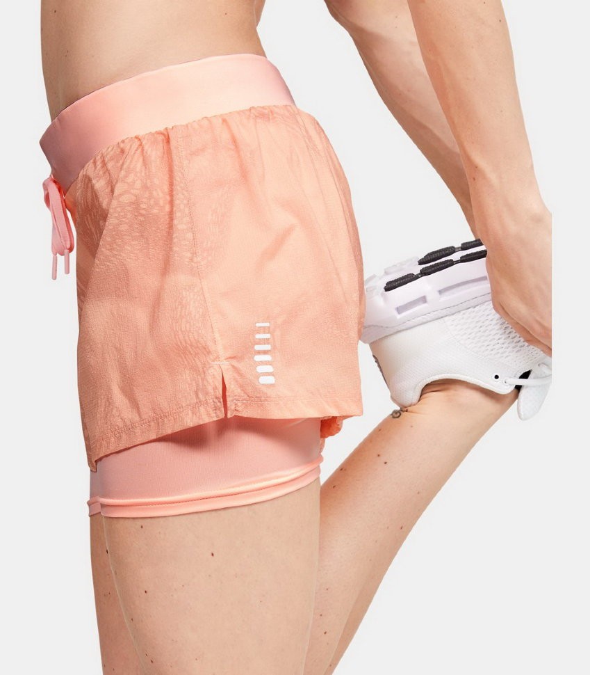 Шорты Under Armour W UA Run SpeedPocket 2-in-1 Weightless Short 1350192-845