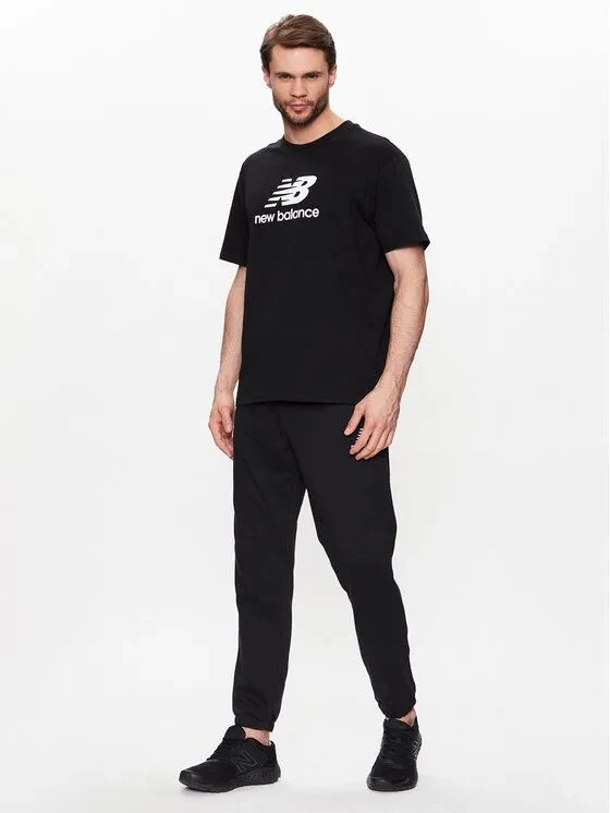 Футболка New Balance MT33510-BK