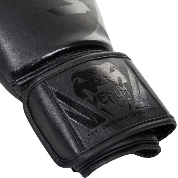 Перчатки боксерские Venum Challenger 2.0 Neo Black 12090 10OZ