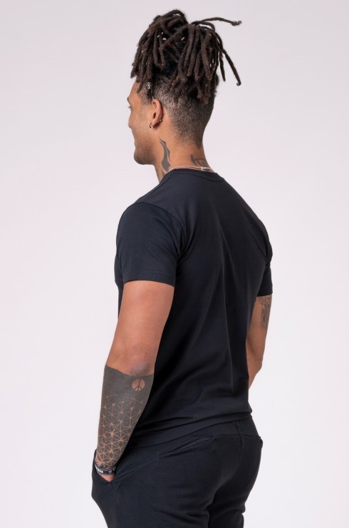 Футболка Nebbia Men`s T-Shirt 593 Black