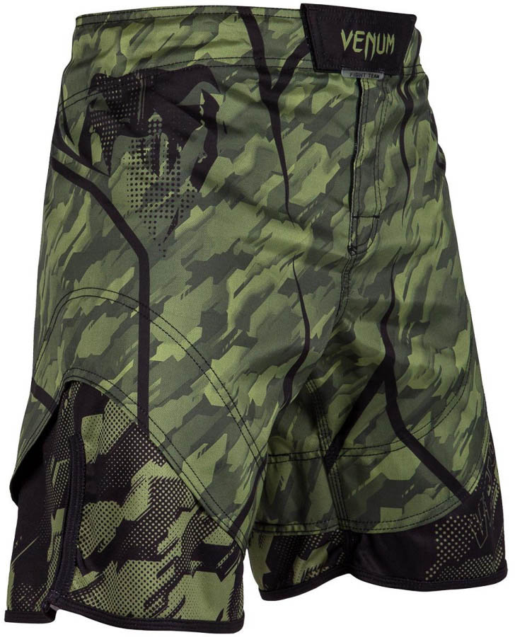 https://allforvip.ru/wa-data/public/shop/products/98/84/8498/images/8930/Shorty_MMA_Venum_Tecmo_Khaki_01245y.jpg.970.jpg