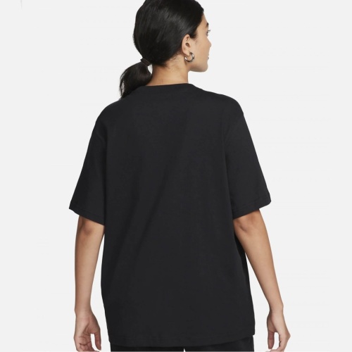 Футболка Nike Sportswear Essential FD4149-010